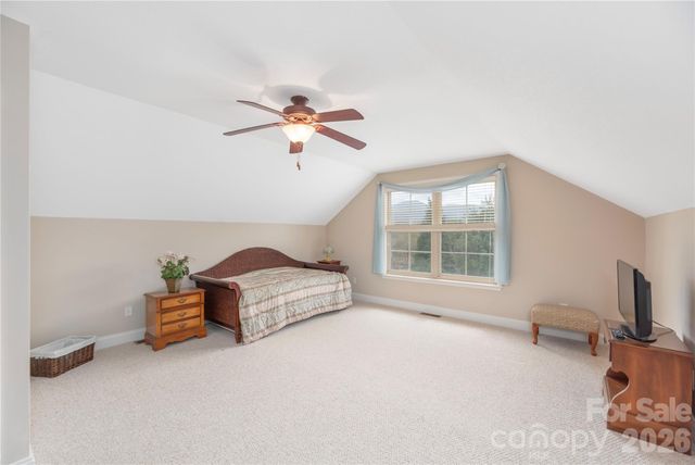 93 Outlook Circle, Swannanoa, NC 28778