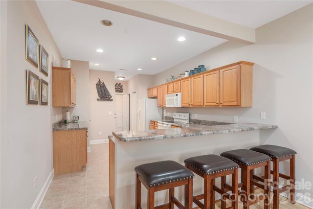 93 Outlook Circle, Swannanoa, NC 28778
