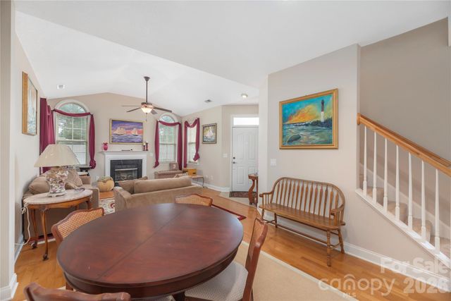 93 Outlook Circle, Swannanoa, NC 28778