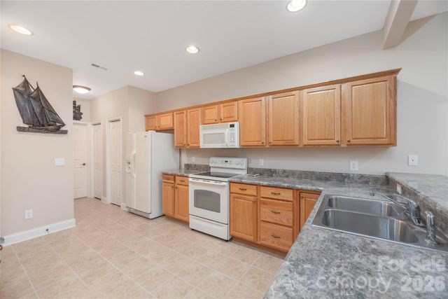 93 Outlook Circle, Swannanoa, NC 28778