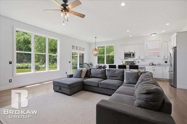 5363 Pebble Beach Dr Drive, Metamora, MI 48455