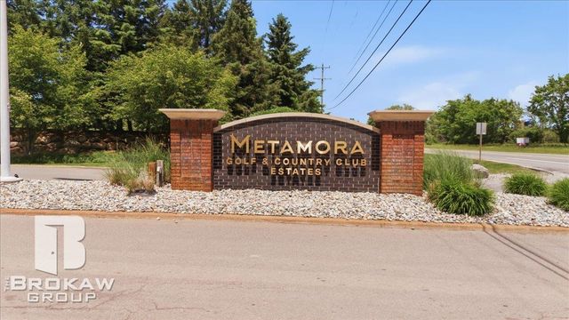 5363 Pebble Beach Dr Drive, Metamora, MI 48455