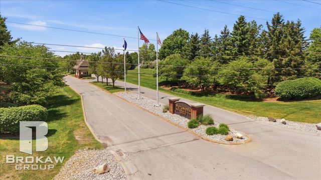 5363 Pebble Beach Dr Drive, Metamora, MI 48455