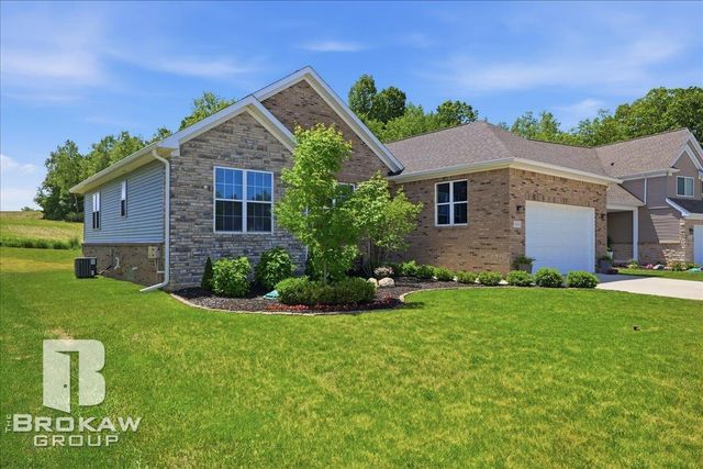 5363 Pebble Beach Dr Drive, Metamora, MI 48455