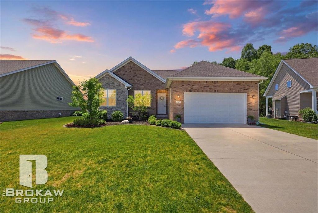 5363 Pebble Beach Dr Drive, Metamora, MI 48455