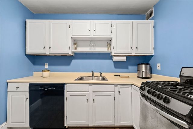 182 Bowen Street 11, Providence, RI 02906