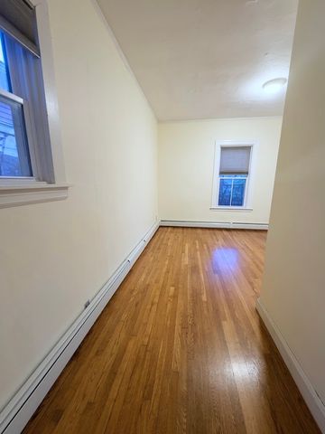 182 Bowen Street 11, Providence, RI 02906