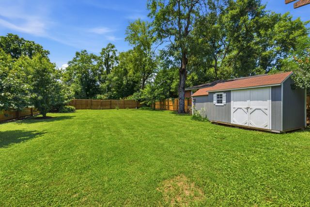 1621 14th Ave, N, Nashville, TN 37208