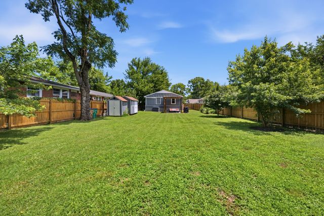 1621 14th Ave, N, Nashville, TN 37208