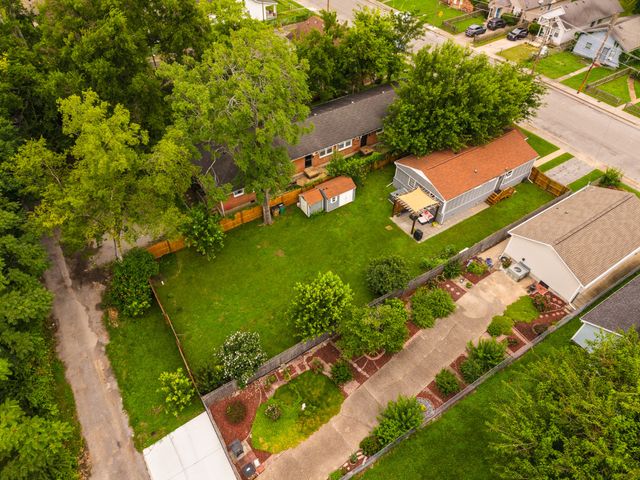 1621 14th Ave, N, Nashville, TN 37208