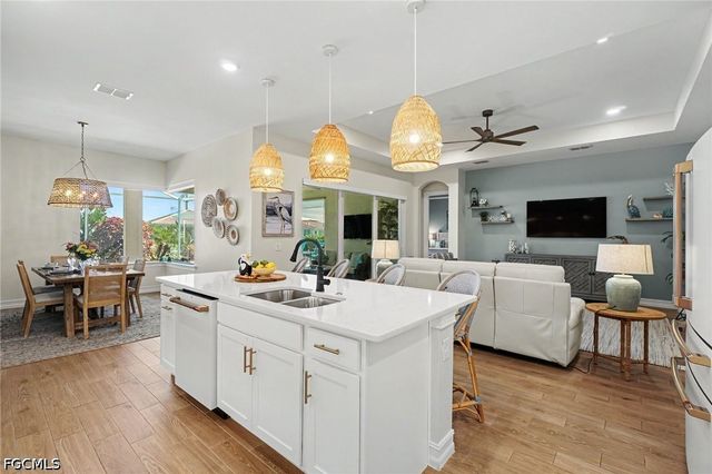 3035 Apple Blossom DR, Alva, FL 33920