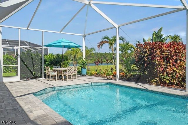 3035 Apple Blossom DR, Alva, FL 33920