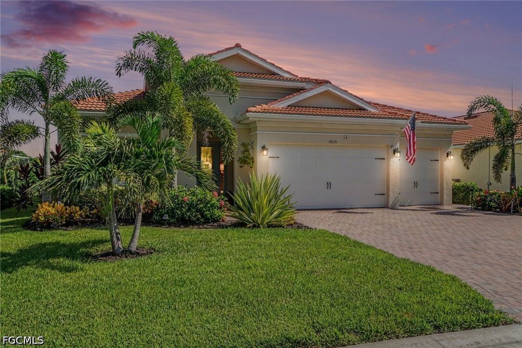 3035 Apple Blossom DR, Alva, FL 33920