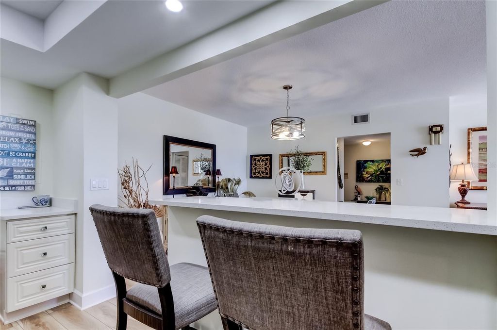 Image 17 of property listing at 100 PIERCE STREET 305, Clearwater, FL 33756