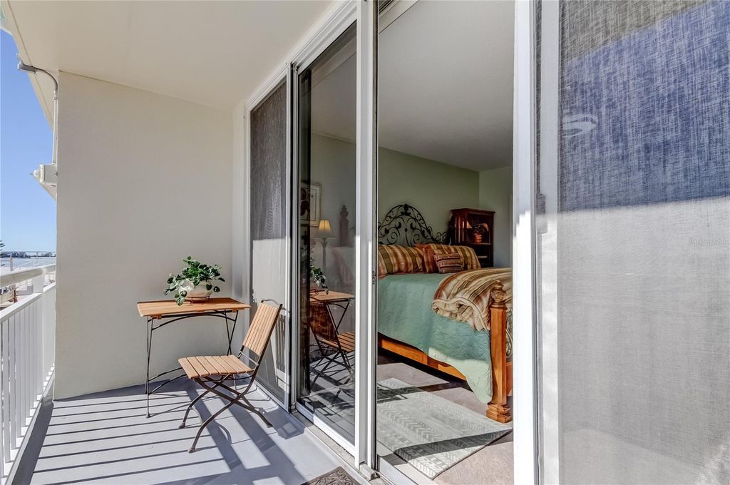 Image 24 of property listing at 100 PIERCE STREET 305, Clearwater, FL 33756