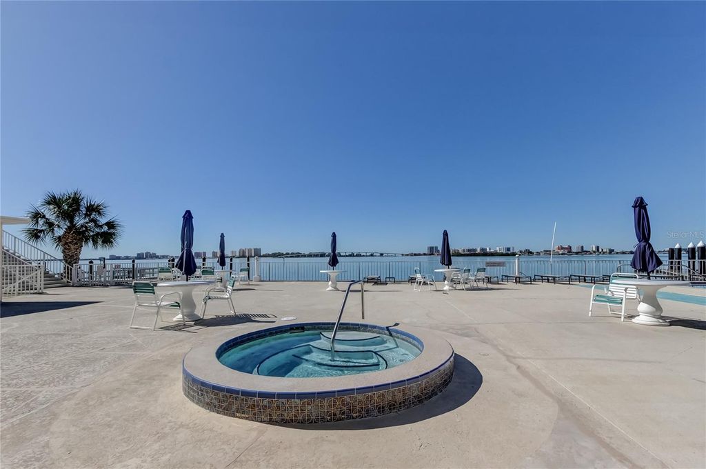 Image 28 of property listing at 100 PIERCE STREET 305, Clearwater, FL 33756
