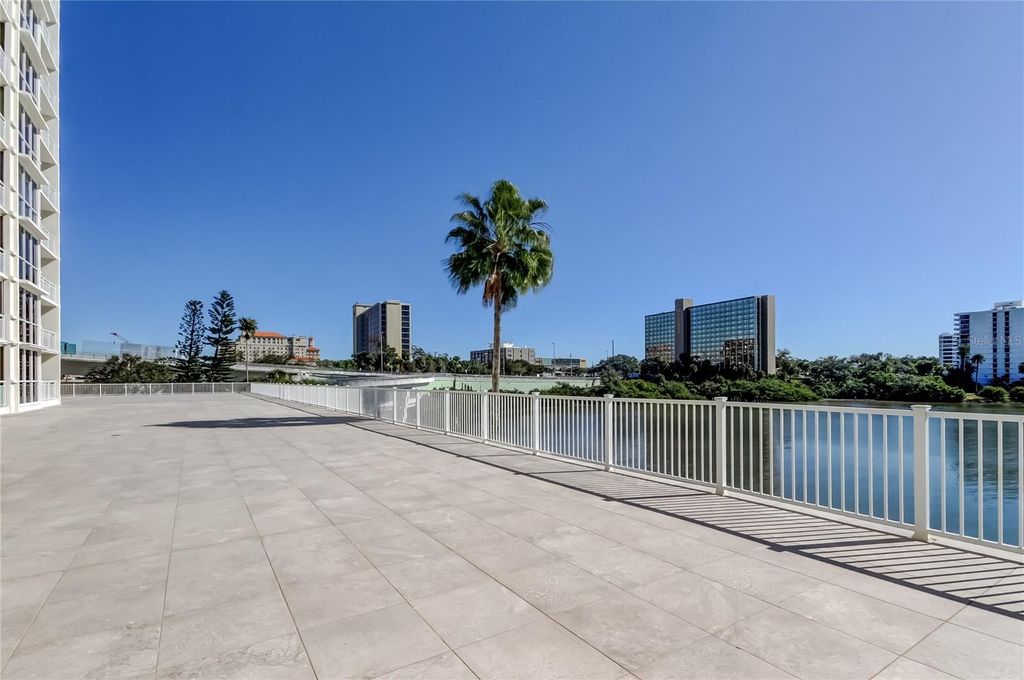 Image 32 of property listing at 100 PIERCE STREET 305, Clearwater, FL 33756