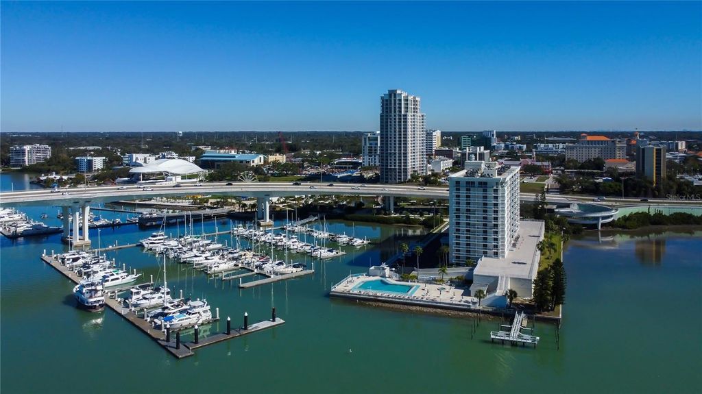 Image 38 of property listing at 100 PIERCE STREET 305, Clearwater, FL 33756