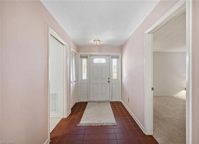 4443 Lakewood BLVD, Naples, FL 34112