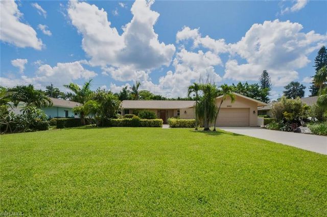 4443 Lakewood BLVD, Naples, FL 34112