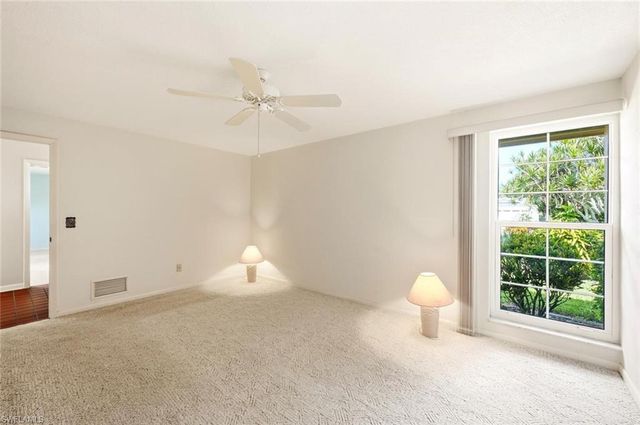 4443 Lakewood BLVD, Naples, FL 34112