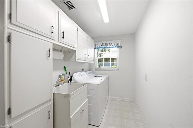 4443 Lakewood BLVD, Naples, FL 34112