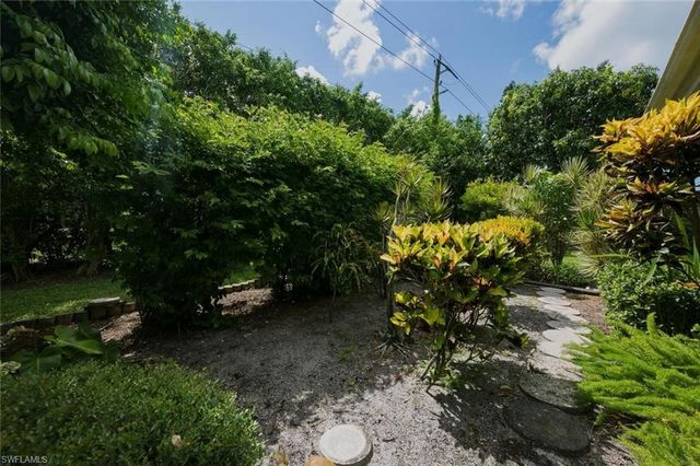 4443 Lakewood BLVD, Naples, FL 34112