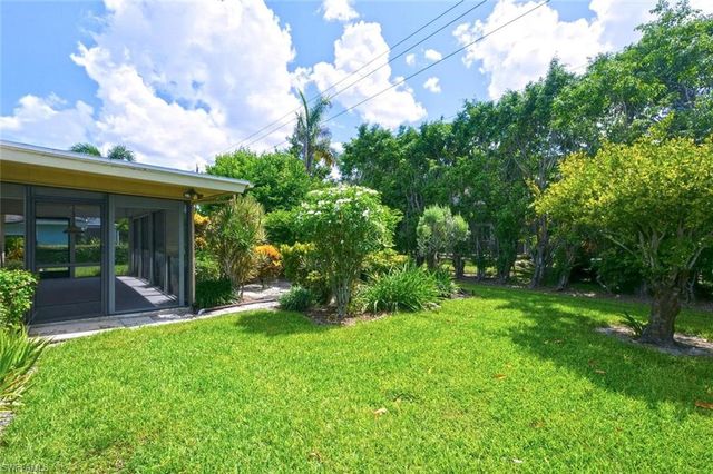4443 Lakewood BLVD, Naples, FL 34112
