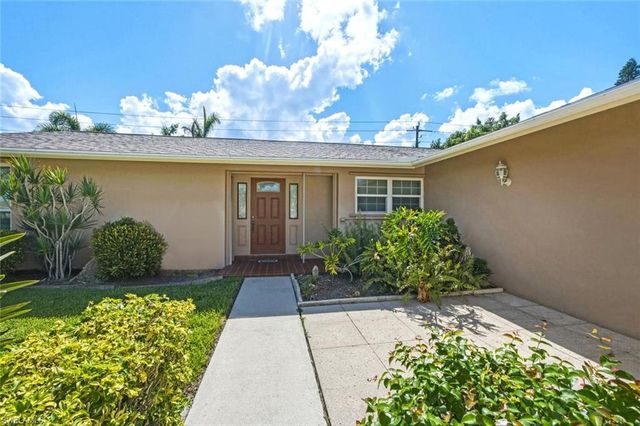 4443 Lakewood BLVD, Naples, FL 34112