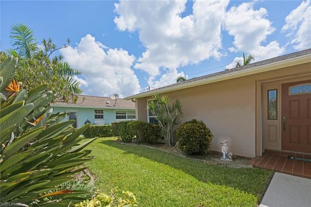 4443 Lakewood BLVD, Naples, FL 34112