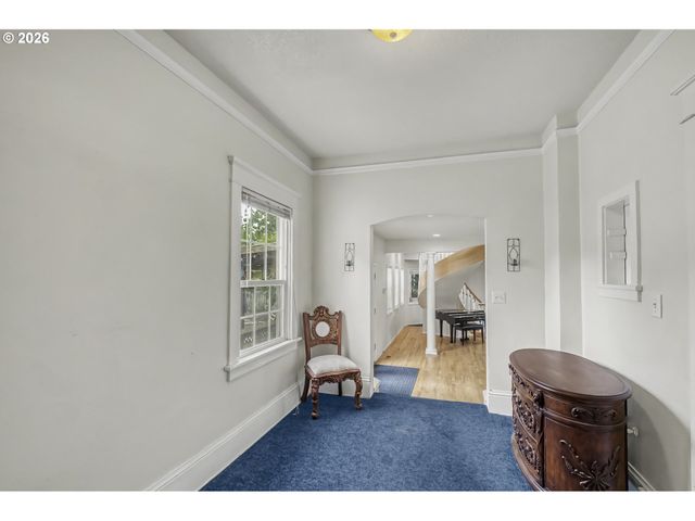 405 Ne 86TH Ave, Portland, OR 97220