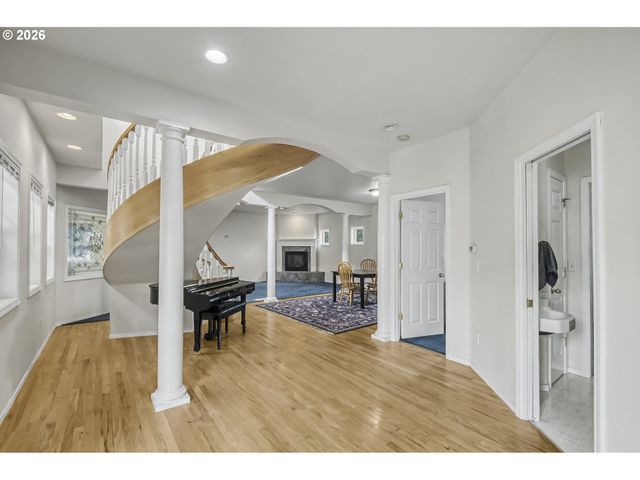 405 Ne 86TH Ave, Portland, OR 97220