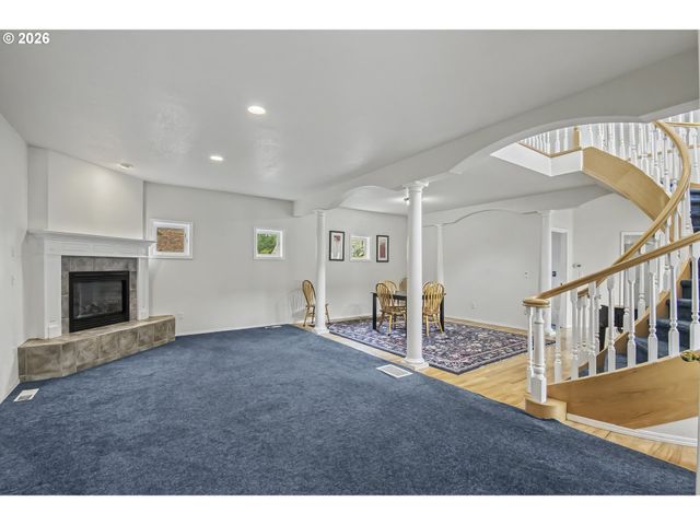 405 Ne 86TH Ave, Portland, OR 97220