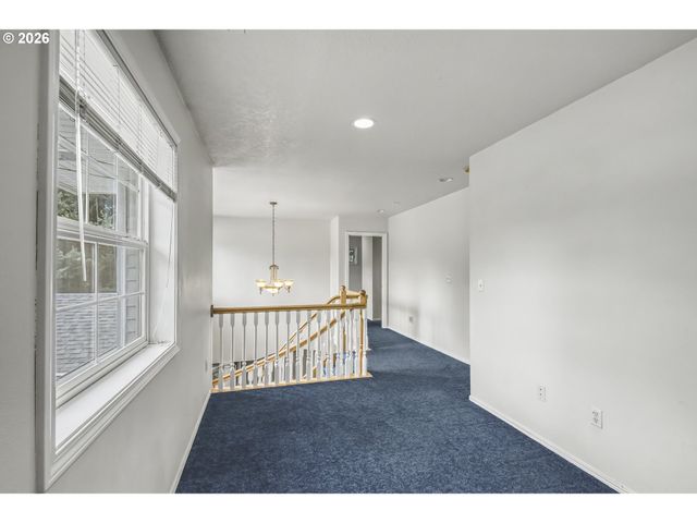 405 Ne 86TH Ave, Portland, OR 97220