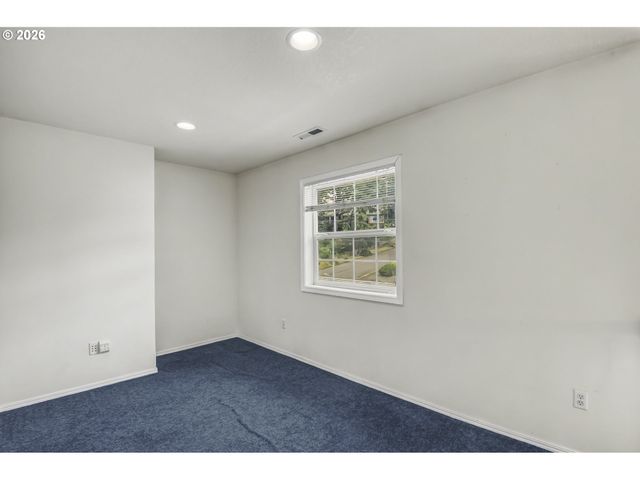 405 Ne 86TH Ave, Portland, OR 97220