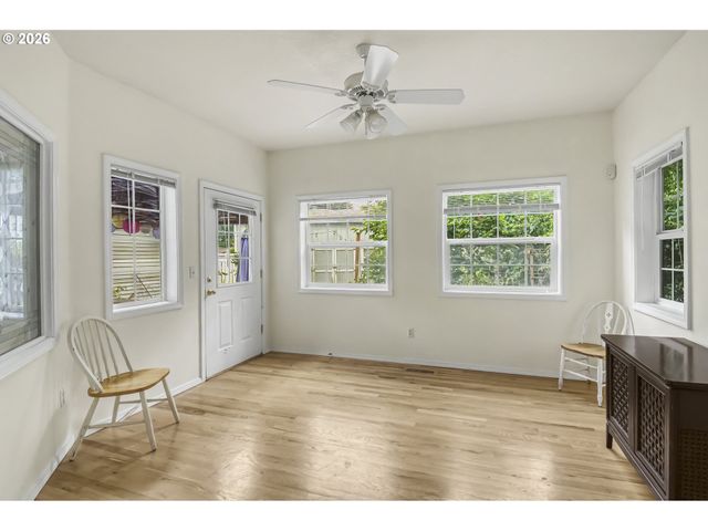 405 Ne 86TH Ave, Portland, OR 97220