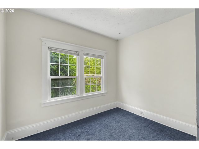 405 Ne 86TH Ave, Portland, OR 97220