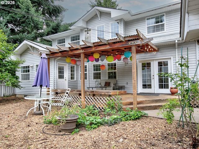 405 Ne 86TH Ave, Portland, OR 97220