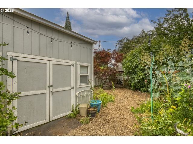 405 Ne 86TH Ave, Portland, OR 97220