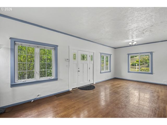 405 Ne 86TH Ave, Portland, OR 97220