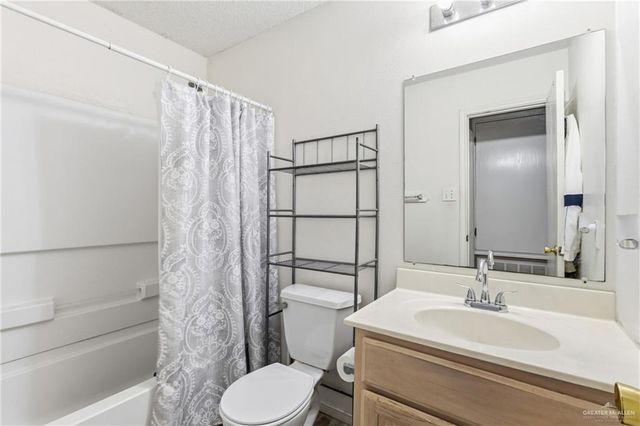 3613 Bluebird Avenue, Mcallen, TX 78504