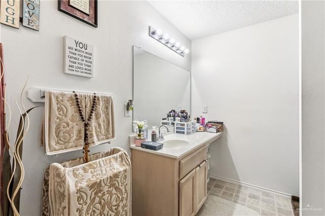 3613 Bluebird Avenue, Mcallen, TX 78504