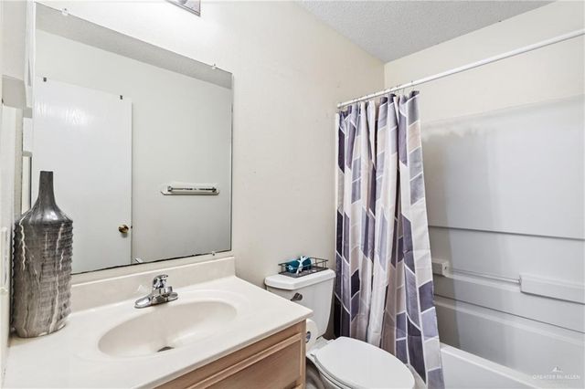 3613 Bluebird Avenue, Mcallen, TX 78504