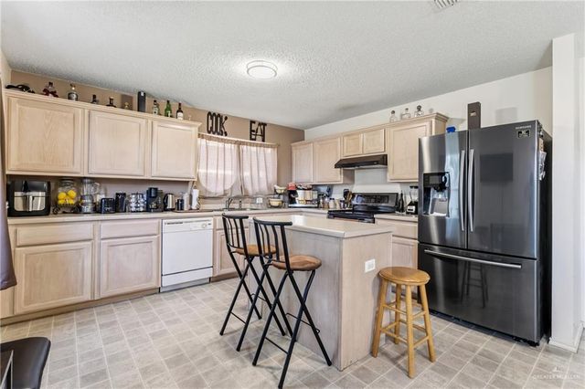 3613 Bluebird Avenue, Mcallen, TX 78504