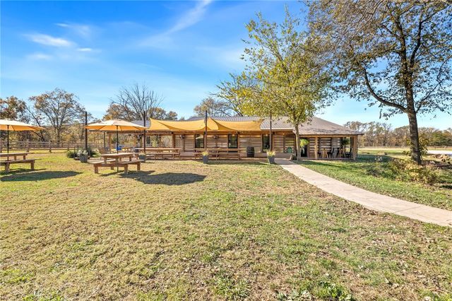 15660 & 15656 Ball Road, Elkins, AR 72727