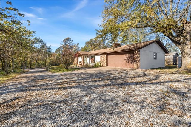 15660 & 15656 Ball Road, Elkins, AR 72727