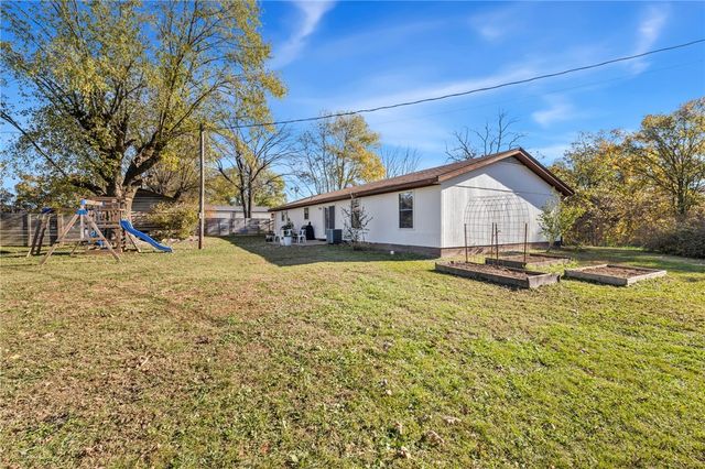 15660 & 15656 Ball Road, Elkins, AR 72727