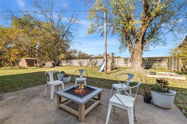 15660 & 15656 Ball Road, Elkins, AR 72727