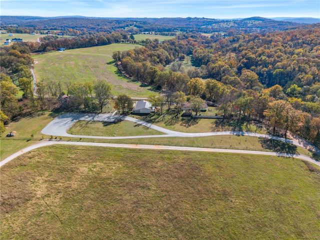 15660 & 15656 Ball Road, Elkins, AR 72727