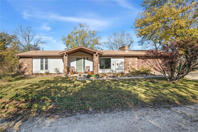 15660 & 15656 Ball Road, Elkins, AR 72727